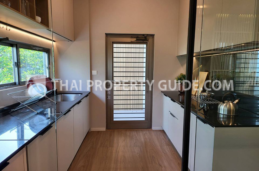 House with Shared Pool in Rama 9 