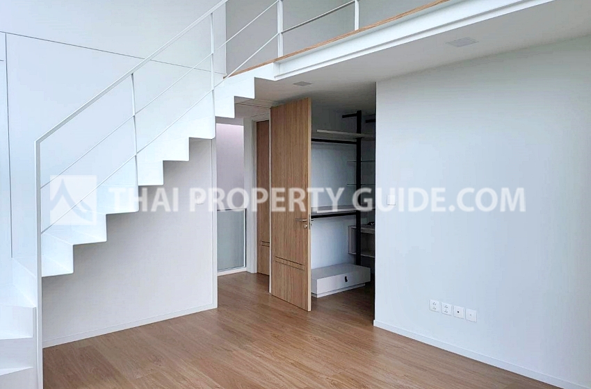 House with Shared Pool in Rama 9 
