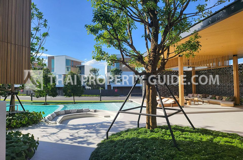 House with Shared Pool in Rama 9 