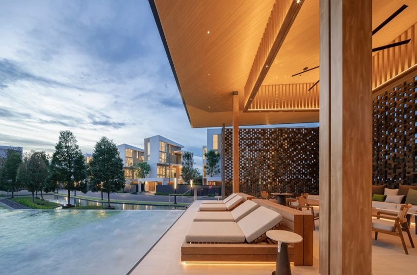 House with Shared Pool in Rama 9 