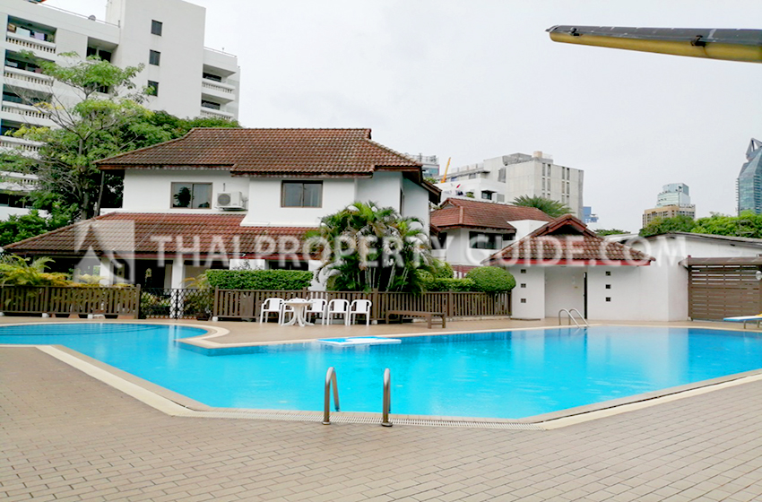 House with Shared Pool in Sukhumvit 
