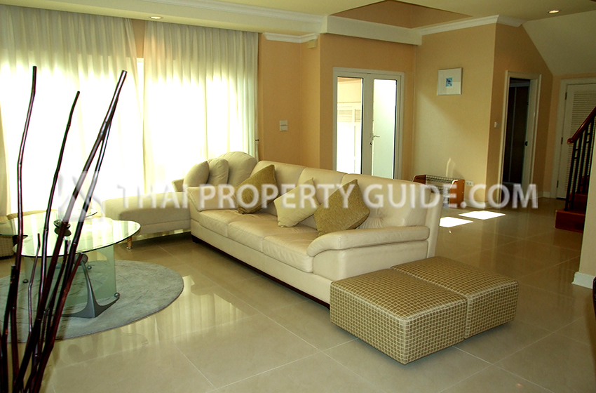 House with Shared Pool in Sukhumvit 