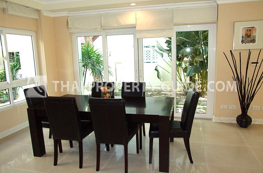 House with Shared Pool in Sukhumvit 