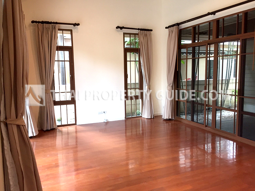 House with Shared Pool in Sukhumvit 