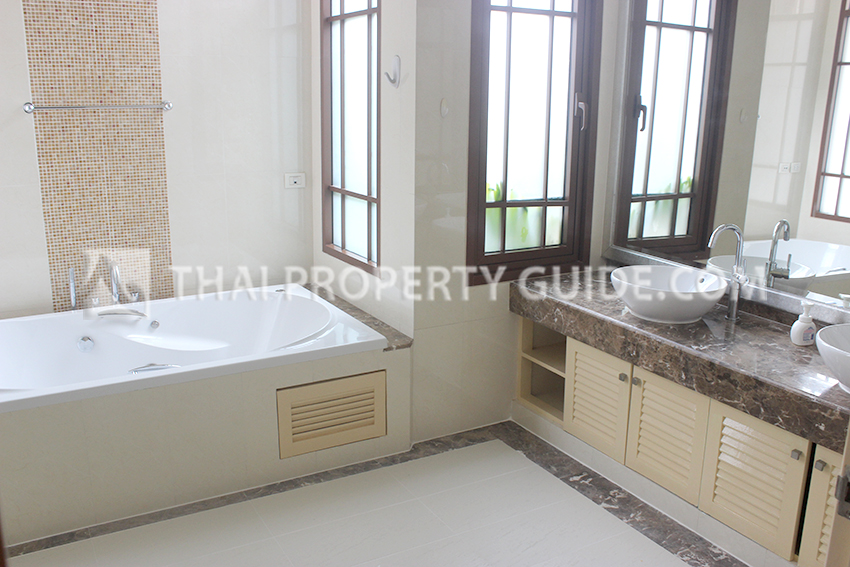 House with Shared Pool in Sukhumvit 