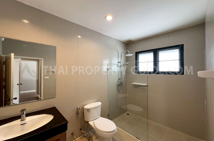 House with Shared Pool in Sukhumvit 
