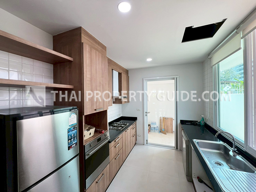 House with Shared Pool in Sukhumvit 