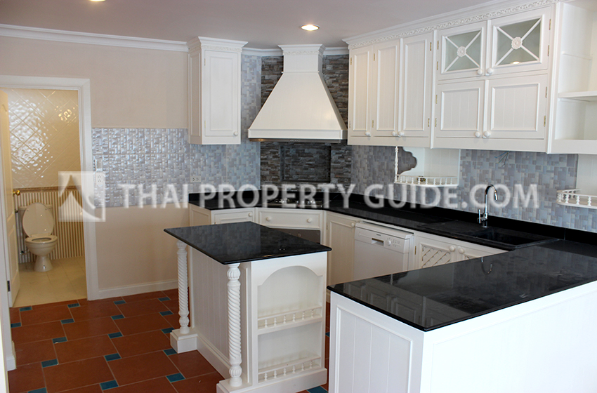 House with Shared Pool in Sukhumvit 