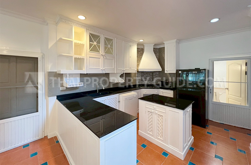 House with Shared Pool in Sukhumvit 