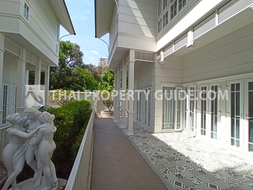 House with Shared Pool in Sukhumvit 
