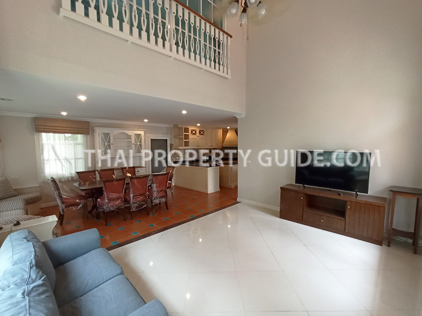 House with Shared Pool in Sukhumvit 