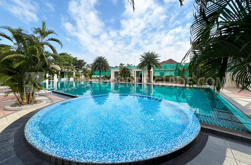 House with Shared Pool in Sukhumvit 