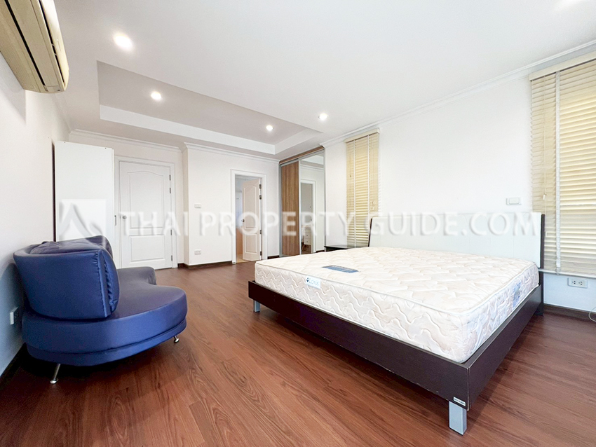 House with Shared Pool in Sukhumvit 