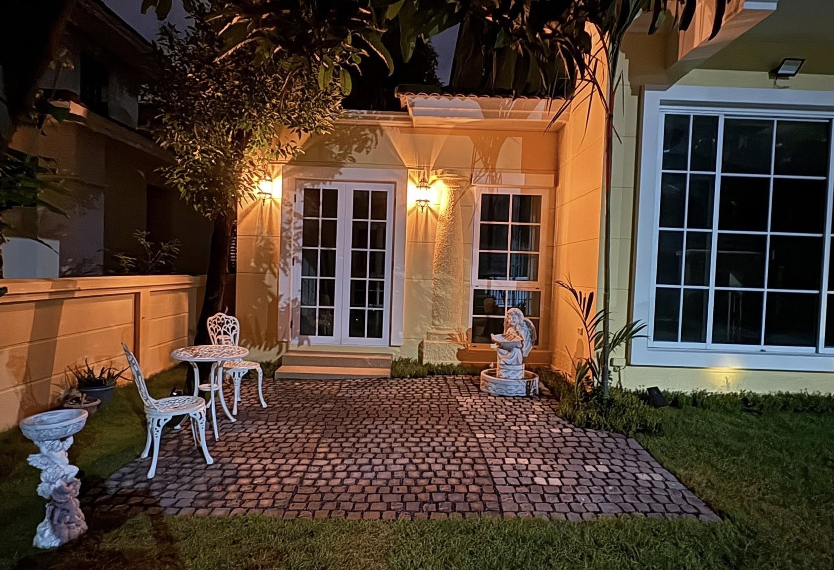 House with Shared Pool in Sukhumvit 