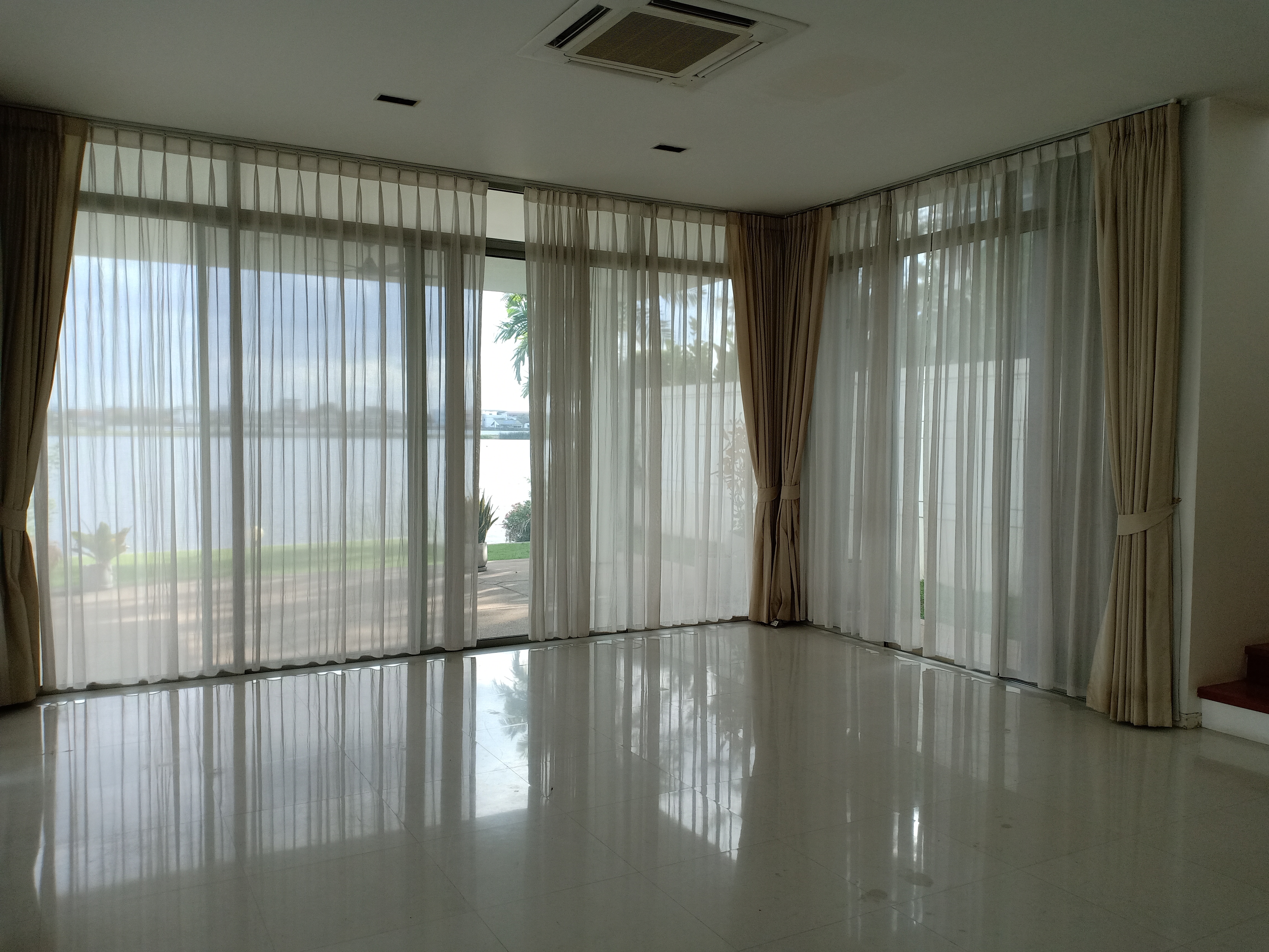 House with Shared Pool in Vibhavadi Rangsit 