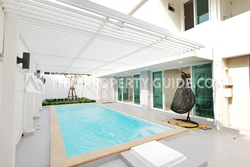 House For Sale in Sukhumvit 