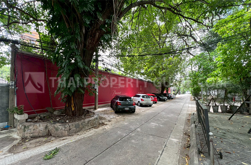 Land For Sale in Sukhumvit 