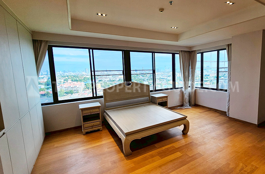Penthouse in Nichada Thani 