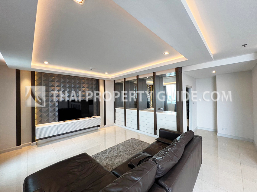 Penthouse in Srinakarin 