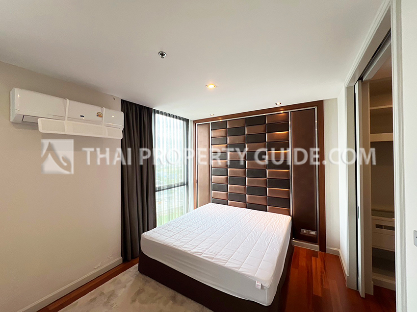 Penthouse in Srinakarin 