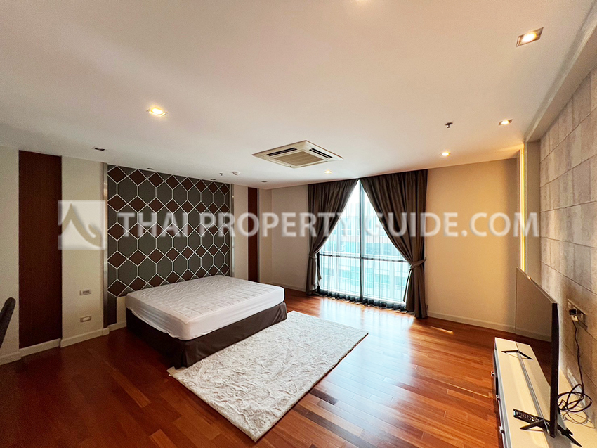 Penthouse in Srinakarin 
