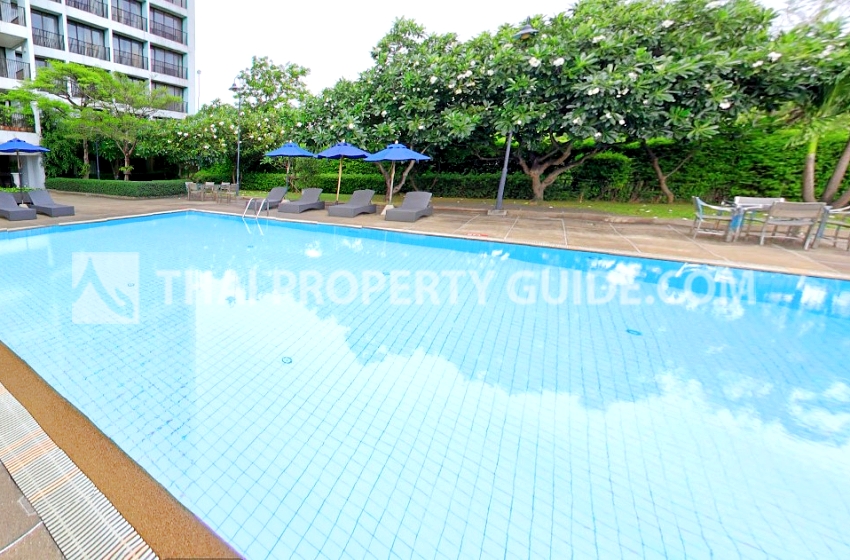 Service Apartment in Bangnatrad 