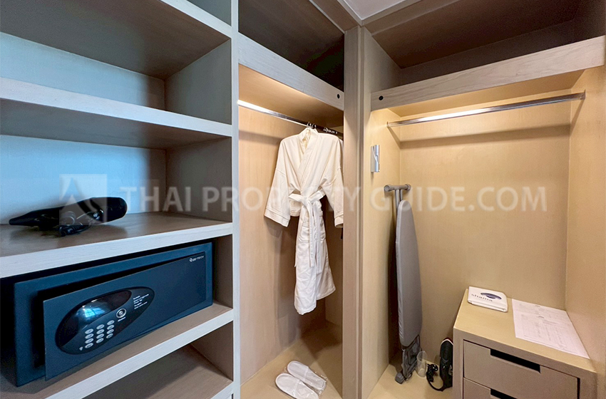 Service Apartment in New Petchburi 