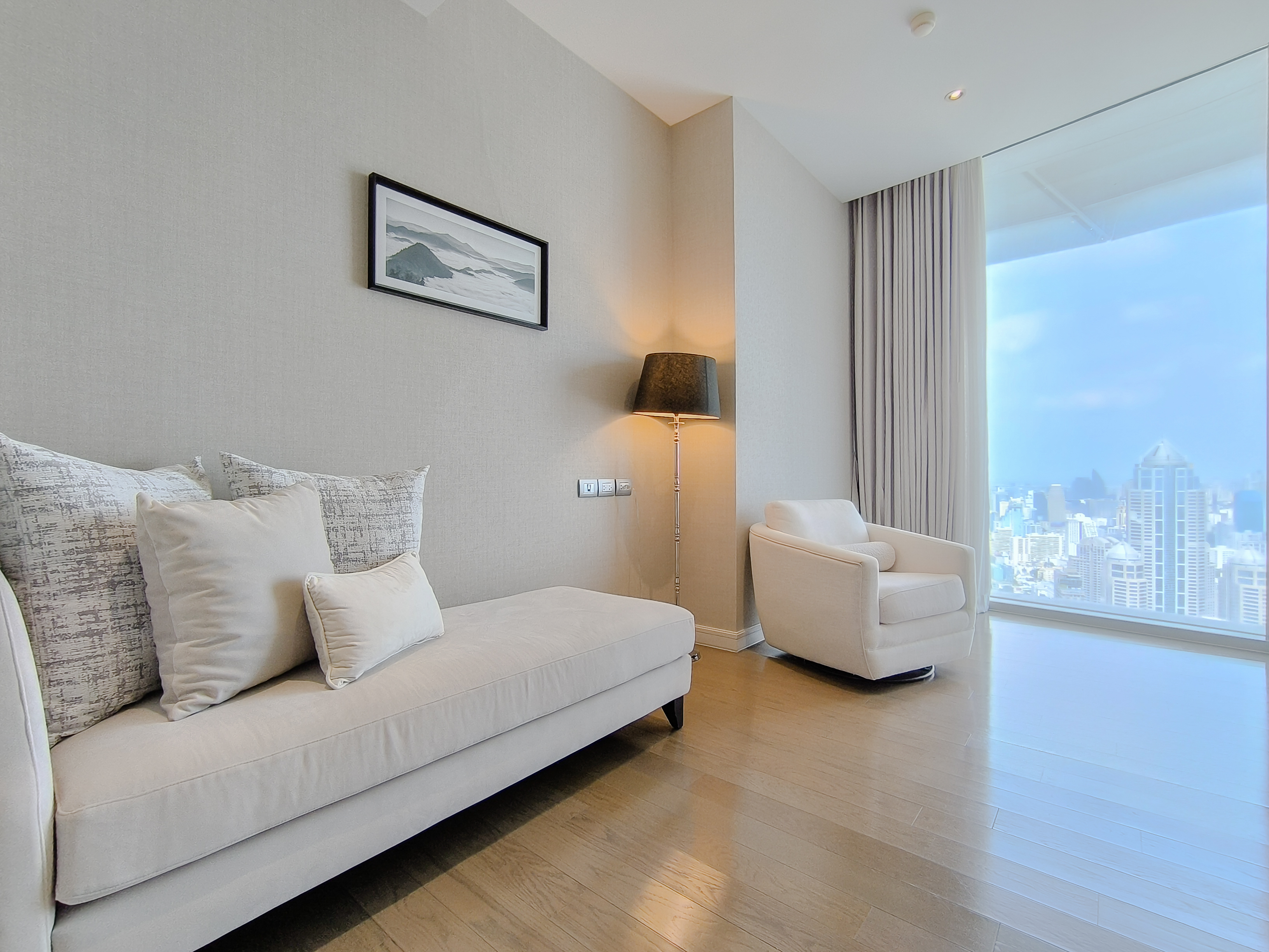 Service Apartment in Ploenchit