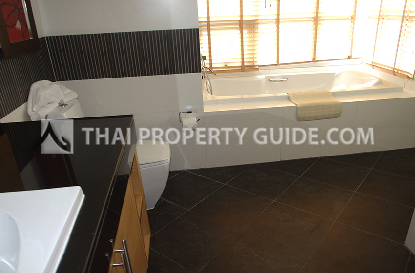 Service Apartment in Sathorn 
