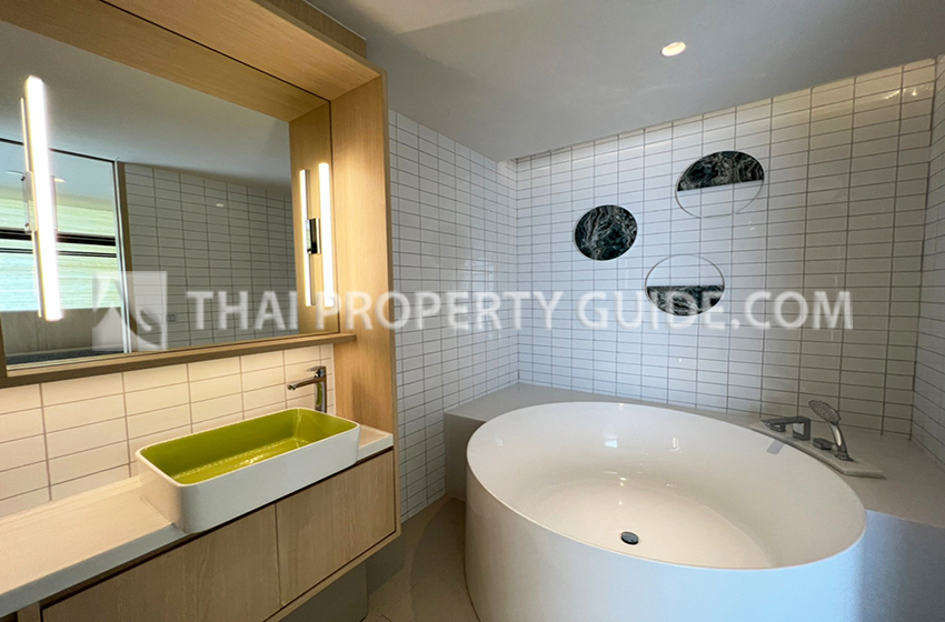 Service Apartment in Sathorn 