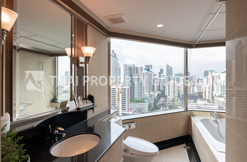 Service Apartment in Sukhumvit 