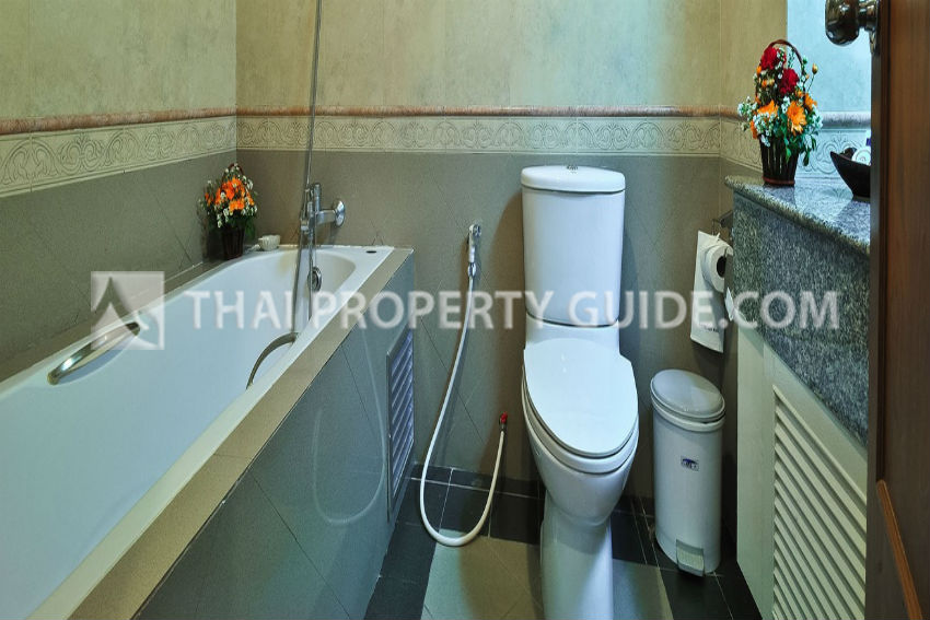 Service Apartment in Sukhumvit 
