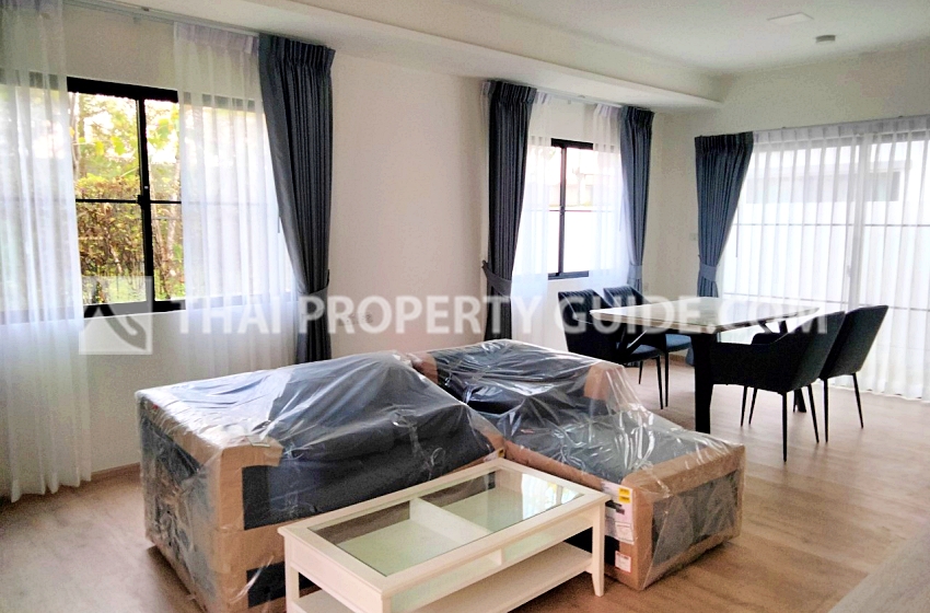 Townhouse in Bangnatrad 