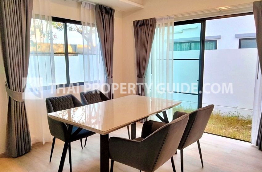 Townhouse in Bangnatrad 