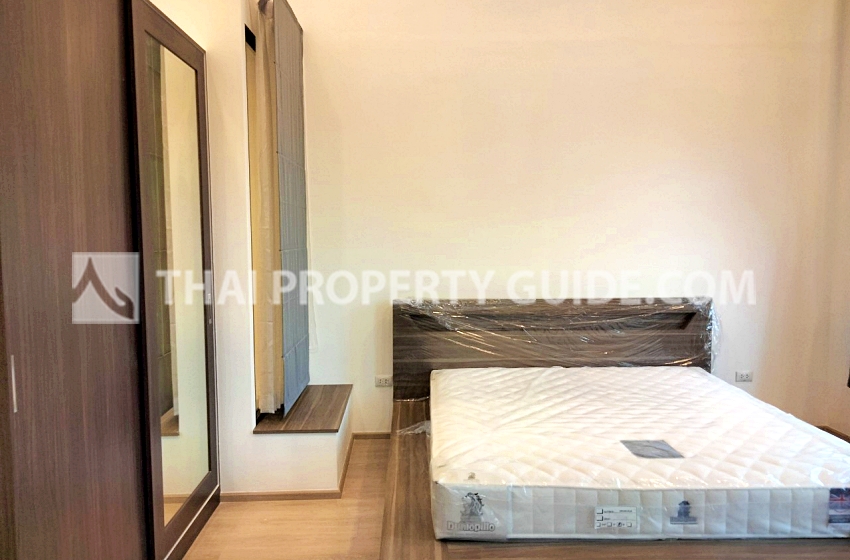 Townhouse in Bangnatrad 