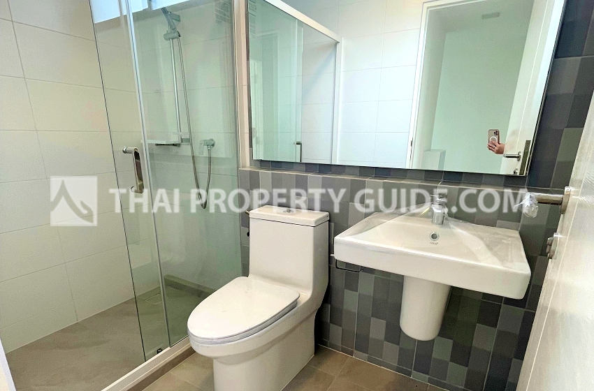 Townhouse in Bangnatrad 