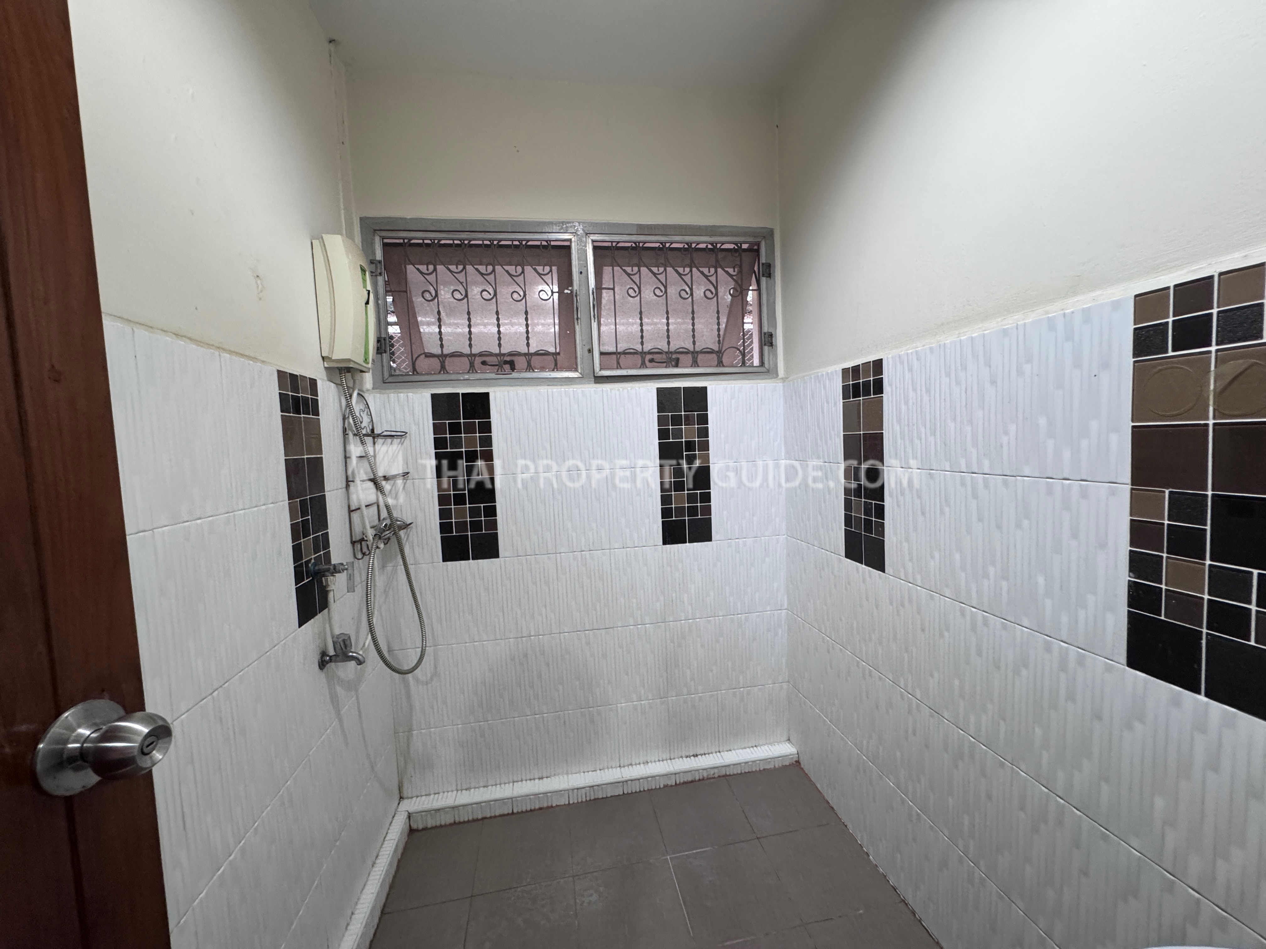 Townhouse in Phaholyothin 