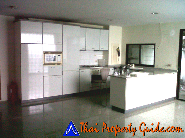 Townhouse in Ploenchit 