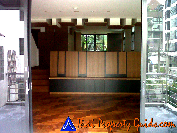 Townhouse in Ploenchit 