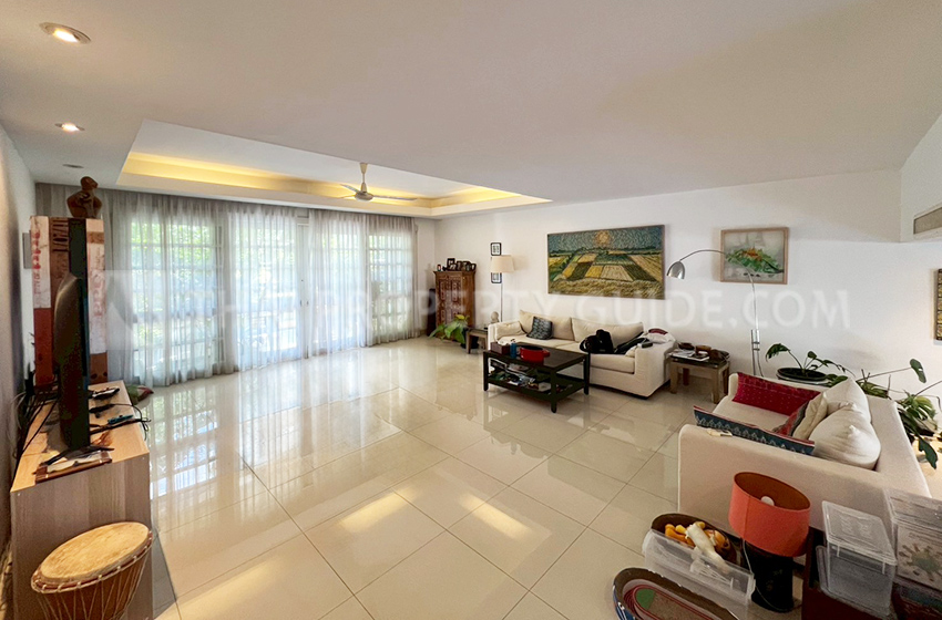 Townhouse in Sukhumvit 