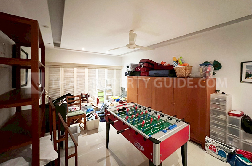 Townhouse in Sukhumvit 