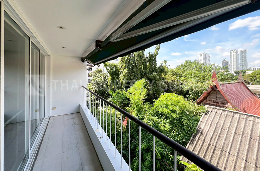 Townhouse in Sukhumvit 