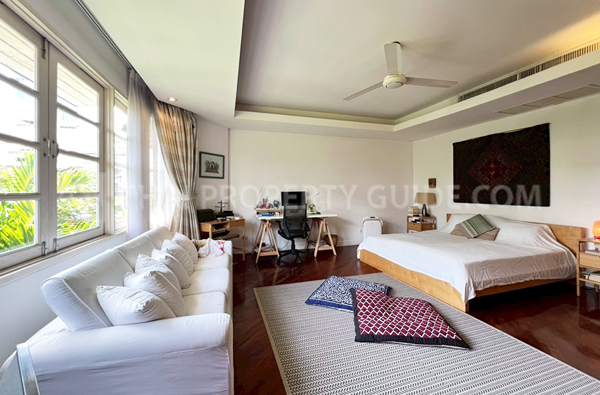 Townhouse in Sukhumvit 