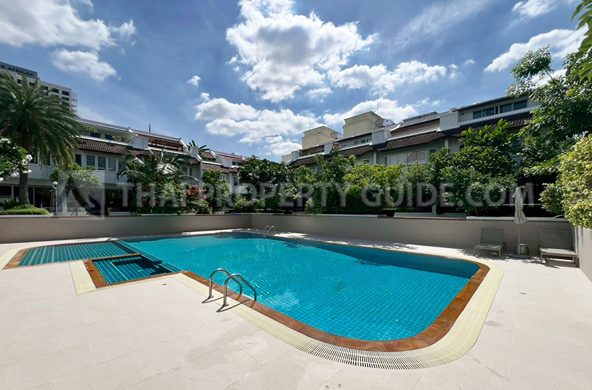 Townhouse in Sukhumvit 