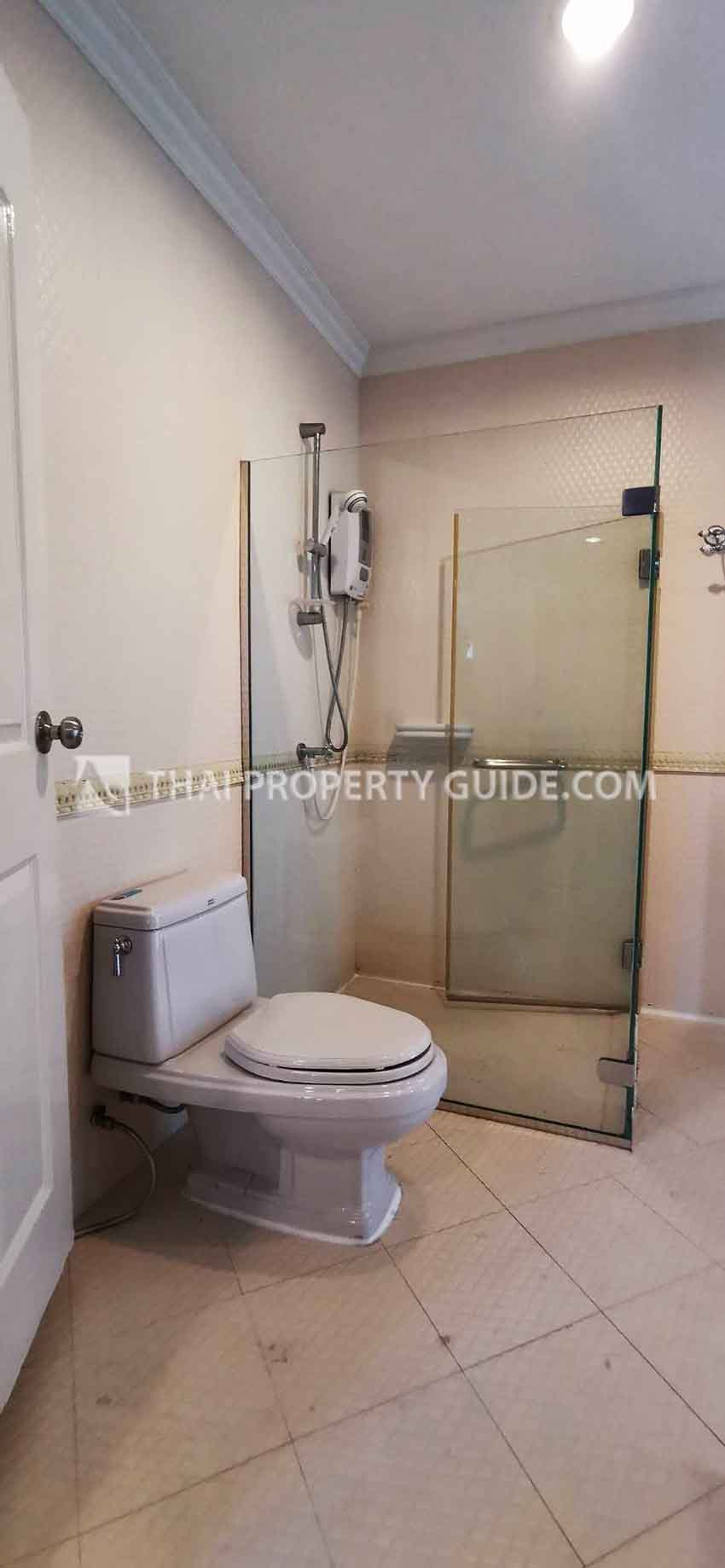 Townhouse in Sukhumvit 