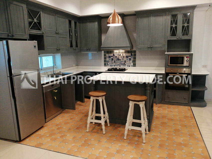 Townhouse in Sukhumvit 