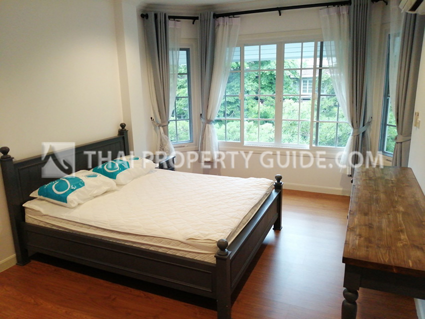 Townhouse in Sukhumvit 