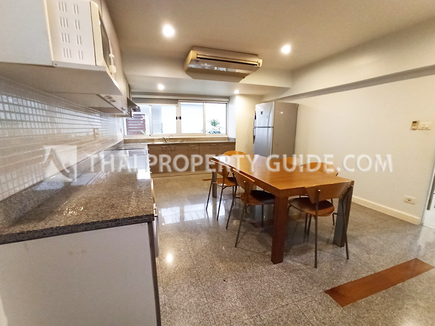 Townhouse in Sukhumvit 