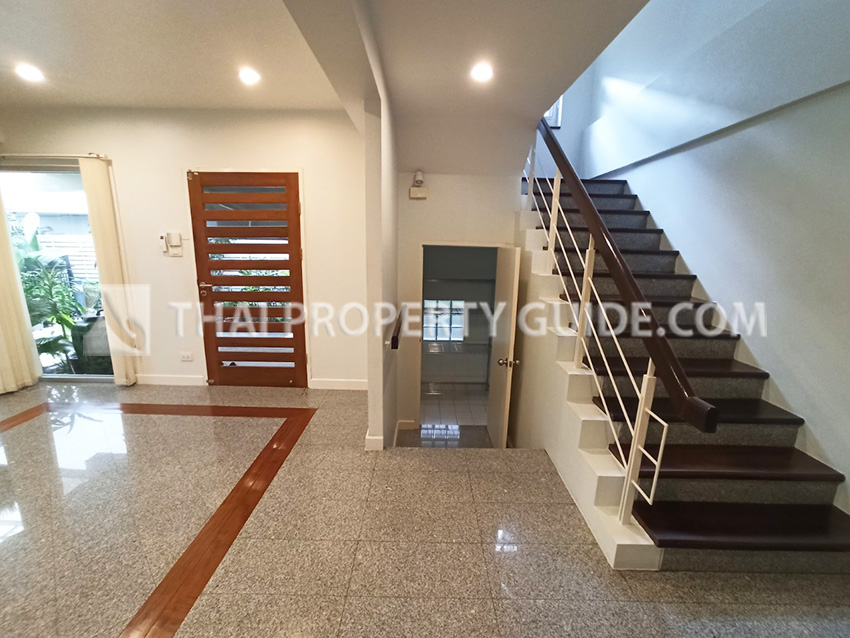 Townhouse in Sukhumvit 