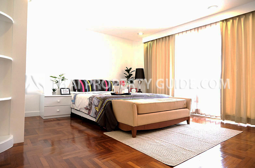 Townhouse in Sukhumvit 